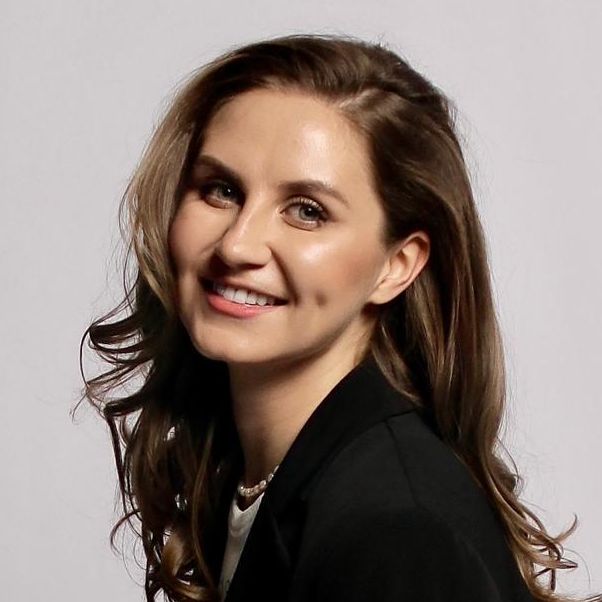 Страхова Елена